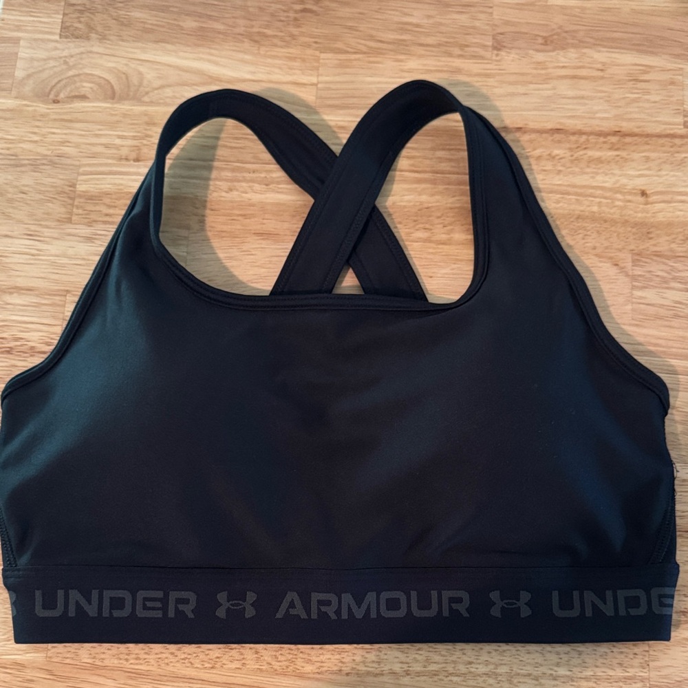 Under Armour Women's Black Crossback Sports Bra